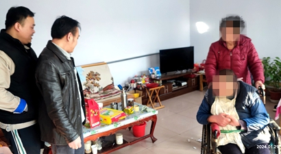 走訪慰問社區困難群眾